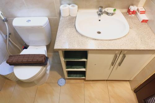 Джакарта: 2br Prestige Dharmawangsa Essence Apartment Suites By Travelio