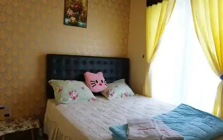 Бату: Bintang Villa B10