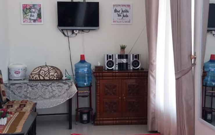 Бату: 2 Bedroom at Villa Puncak Garuda C12 by Lilies