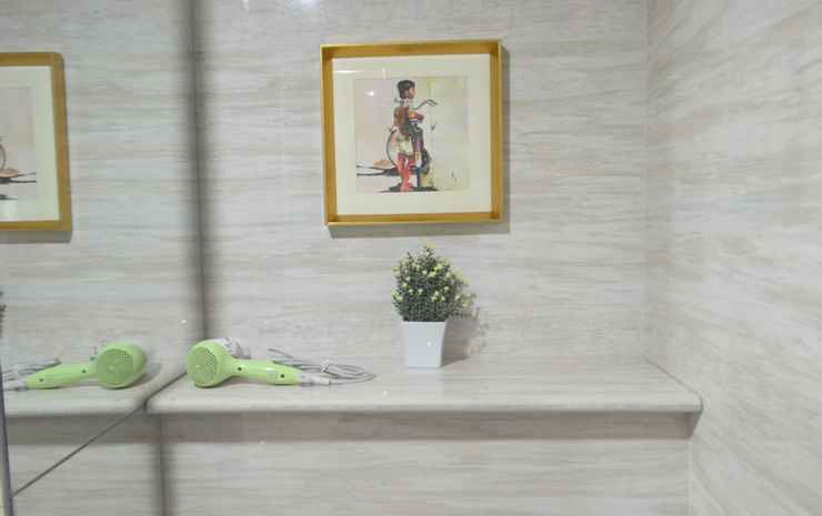 Депок: The Cabin Apartment Unit 9A05