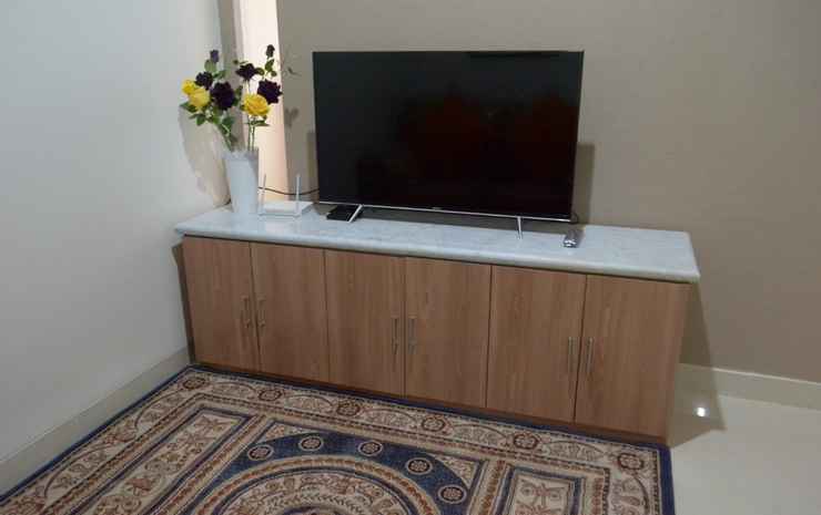 Депок: The Cabin Apartment Unit 9B07