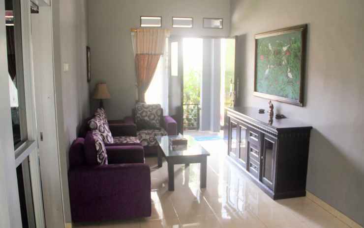 Бату: Villa Unique Batu 4BR near Museum Angkut at Kusuma Estate kav 6 with Swimming Pool
