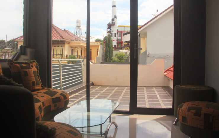 Бату: Villa Unique Batu 4BR near Museum Angkut at Kusuma Estate kav 6 with Swimming Pool