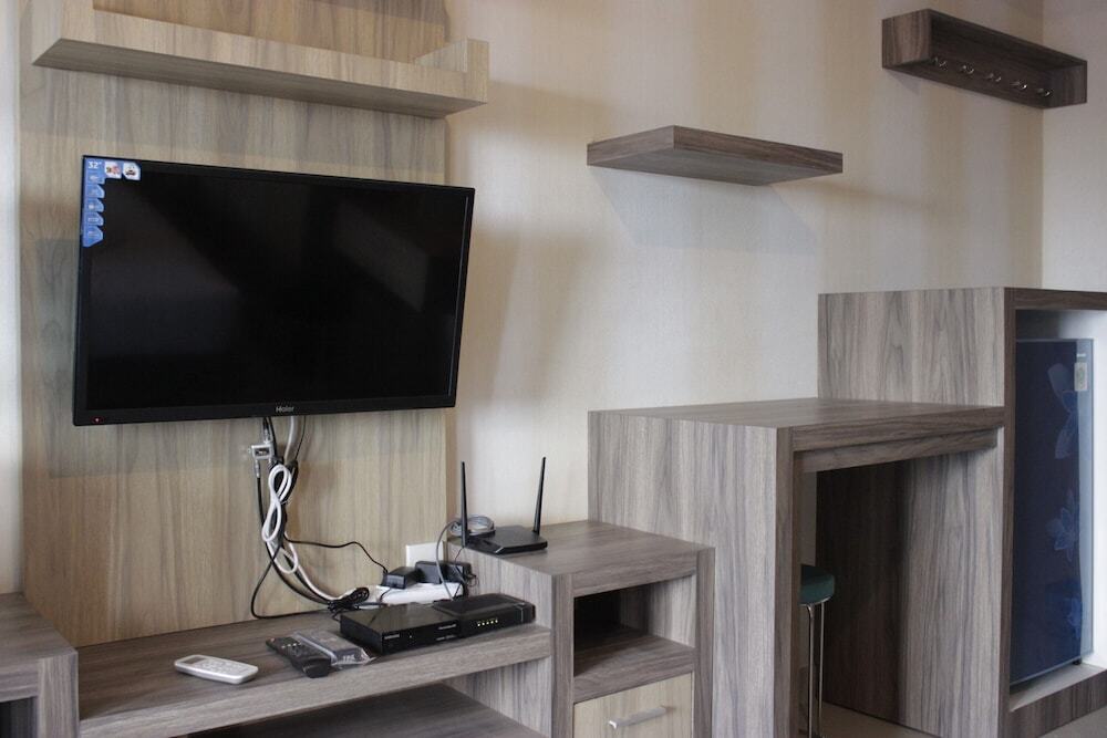 Бандунг: Spacious Studio Room At Sudirman Suites Apartment