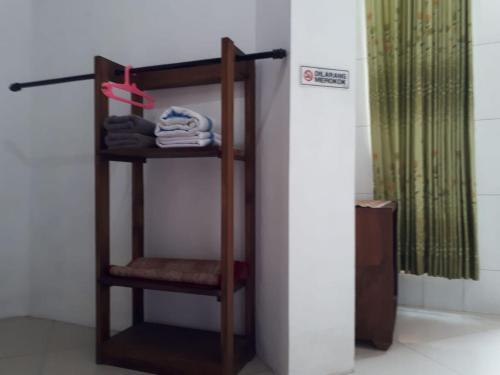 Суракарта: Kemuning Homestay