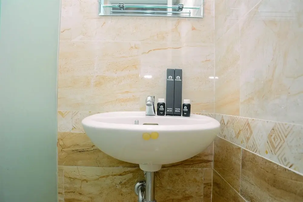 Джакарта: Comfortable 2BR Green Central City Apartment