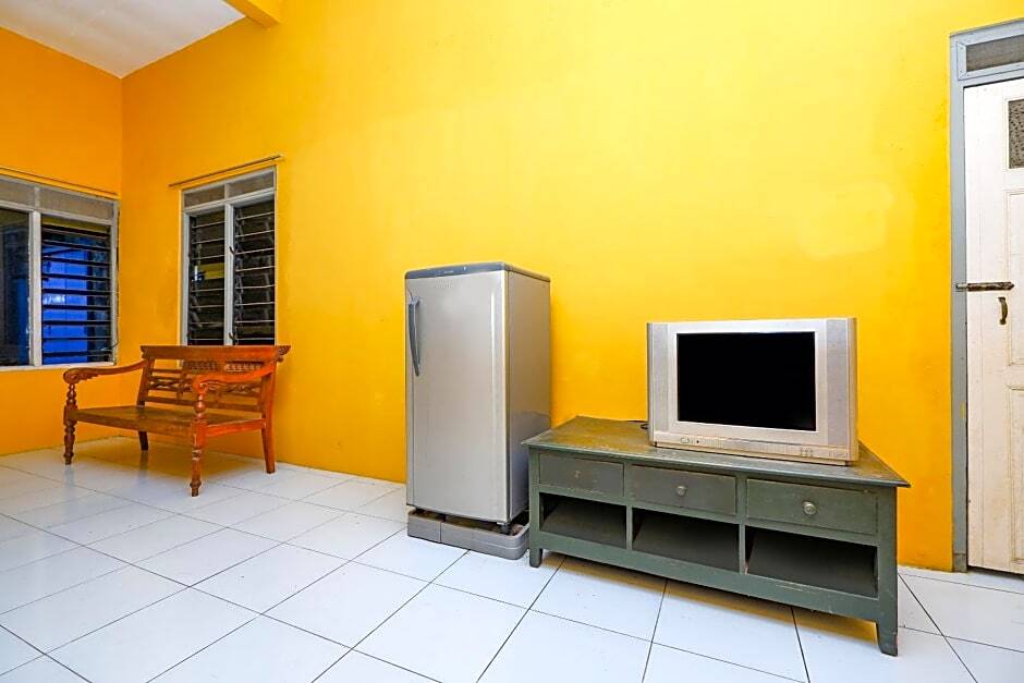 Суракарта: OYO Life 2867 Kos Kuning