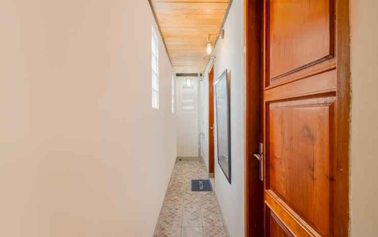 Караванг: OYO 3262 Salihara Residence