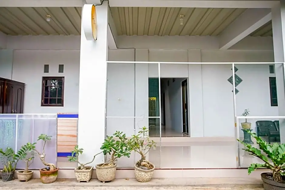 Клатен: SPOT ON 3199 GALAXY HOUSE 234 Syariah