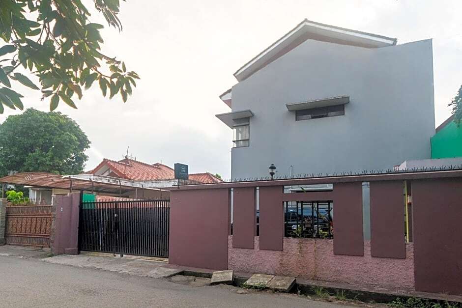 Депок: OYO Life 3162 Raihan Residence