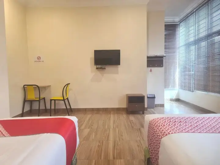 Медан: OYO 3316 Adam Malik Guesthouse Near Stasiun Medan