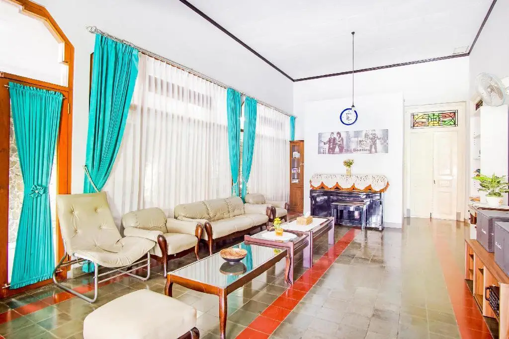 Клатен: OYO 3442 Latifa Hotel