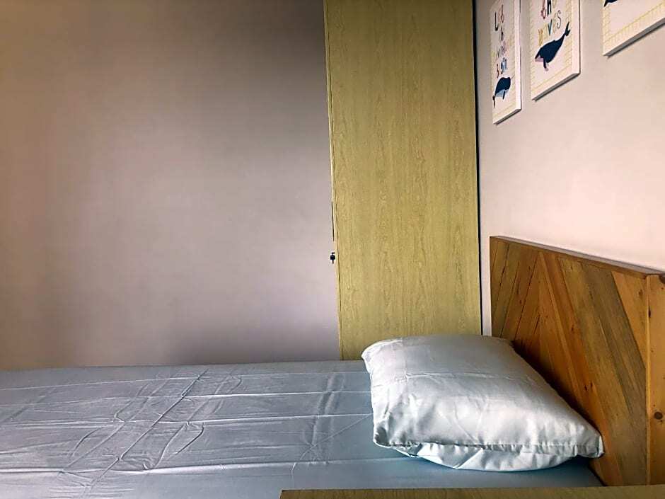 Маланг: OYO Life 3093 Kost Bale Teduh