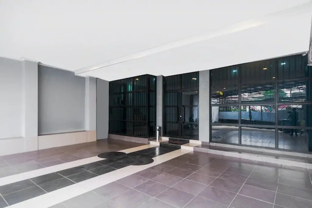 Южный Тангеранг: Super OYO 3354 Homia Residence