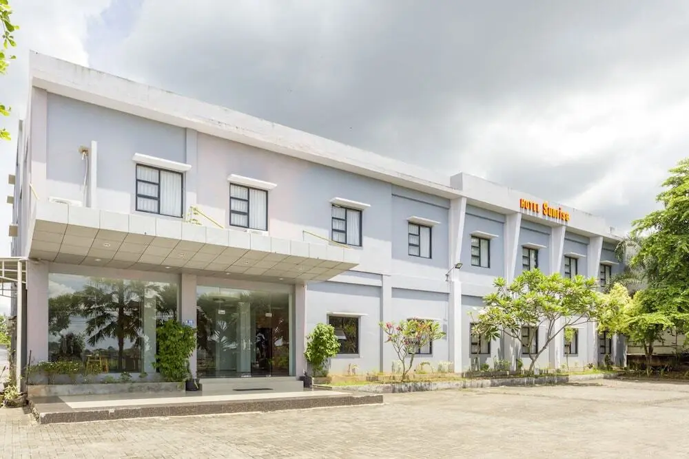 Мартапура: OYO 3343 Sunrise Hotel