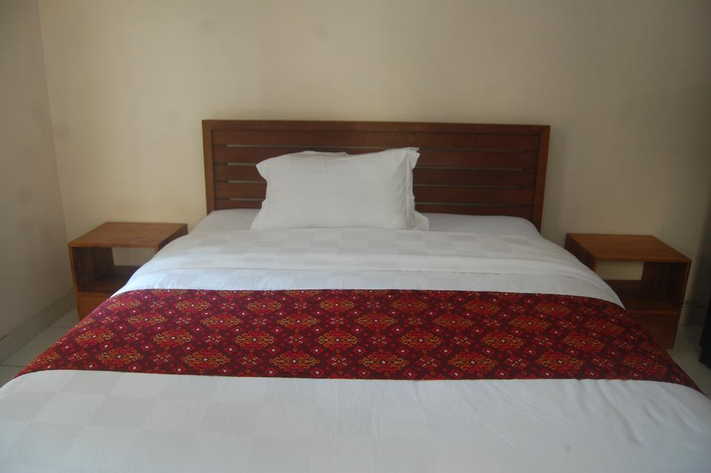 Бунутан: Star East Guest House