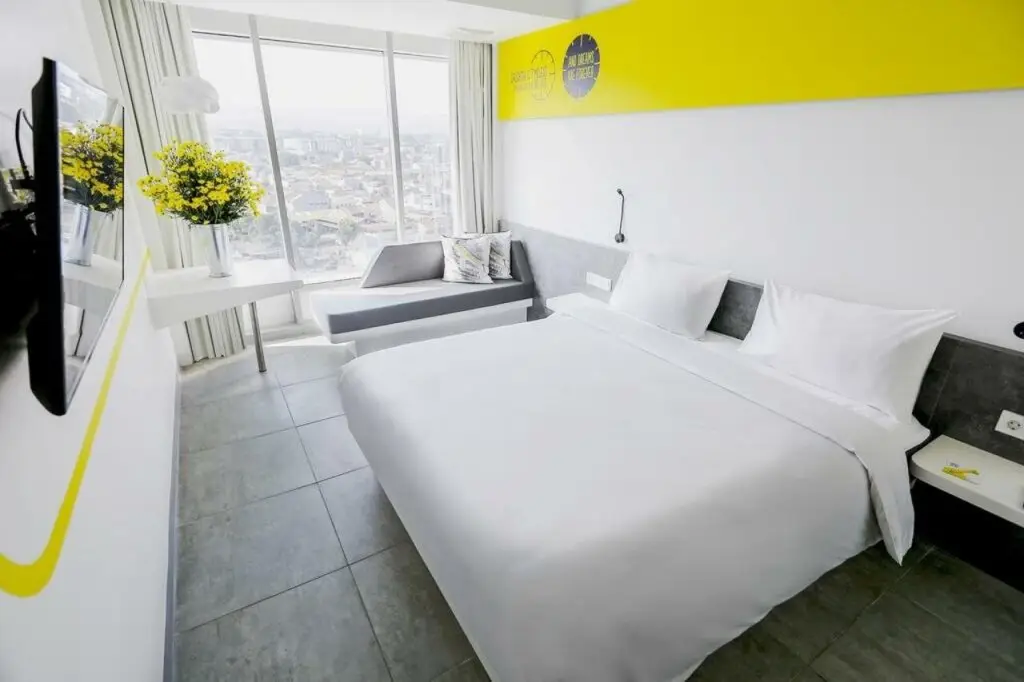 Бандунг: YELLO Hotel Paskal - Bandung