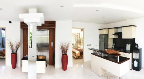 Кута: Flora Apartment Bali