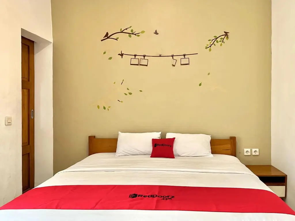 Блора: OYO 3461 Mystays