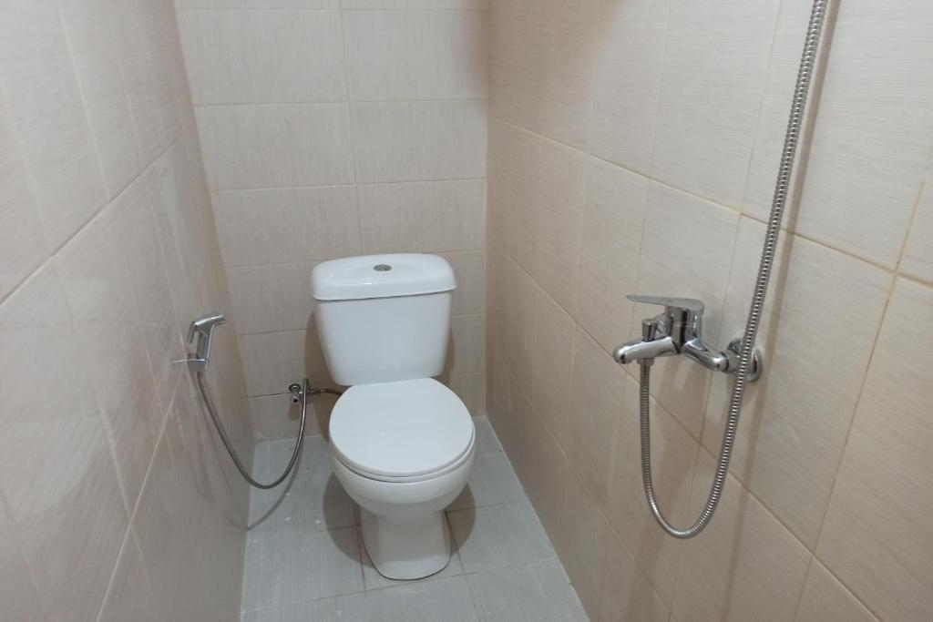 Сурабая: OYO Life 2988 Medokan N2 Residence