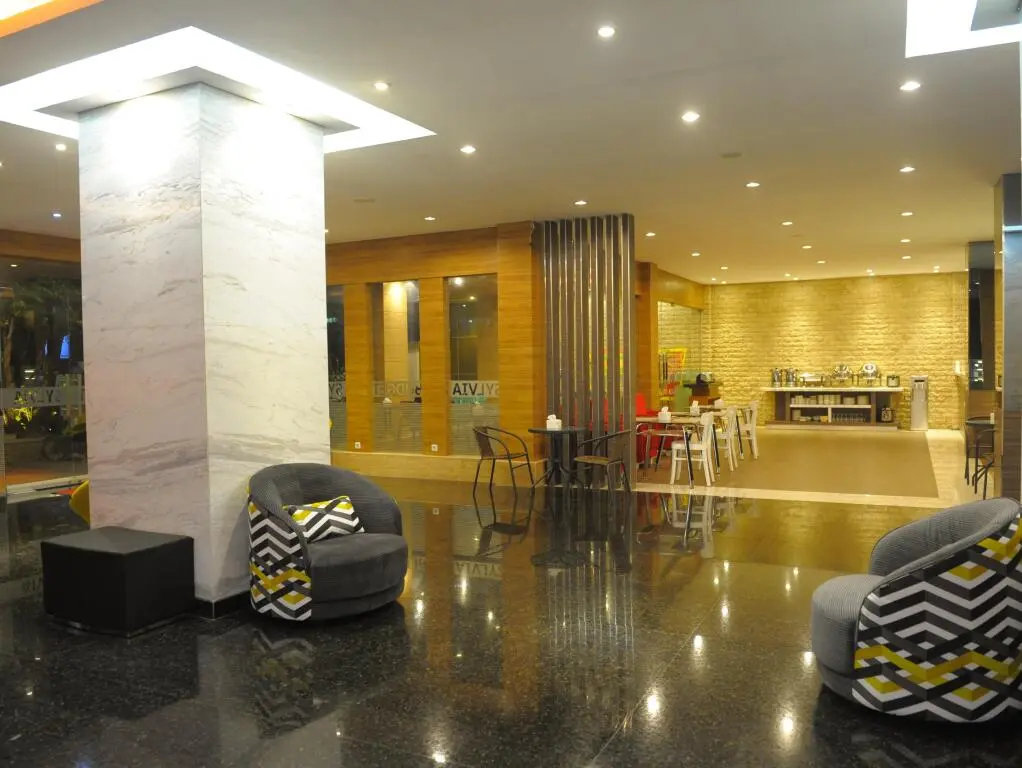 Купанг: Sylvia Hotel Budget Kupang