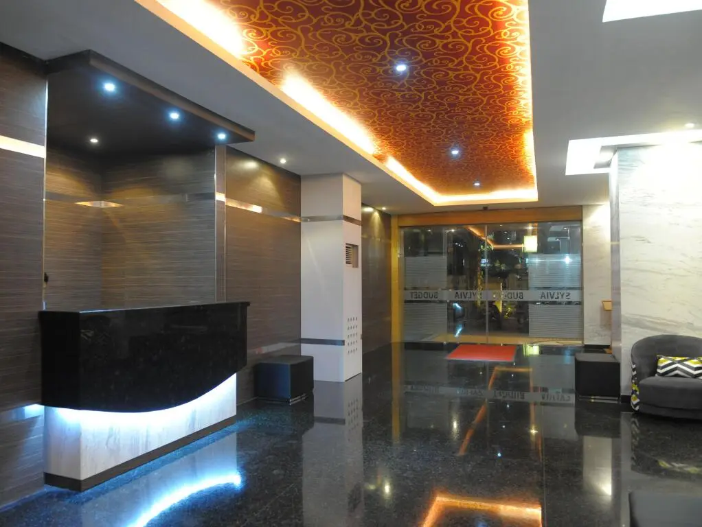 Купанг: Sylvia Hotel Budget Kupang
