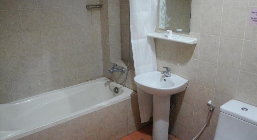 Купанг: Sylvia Hotel Budget Kupang