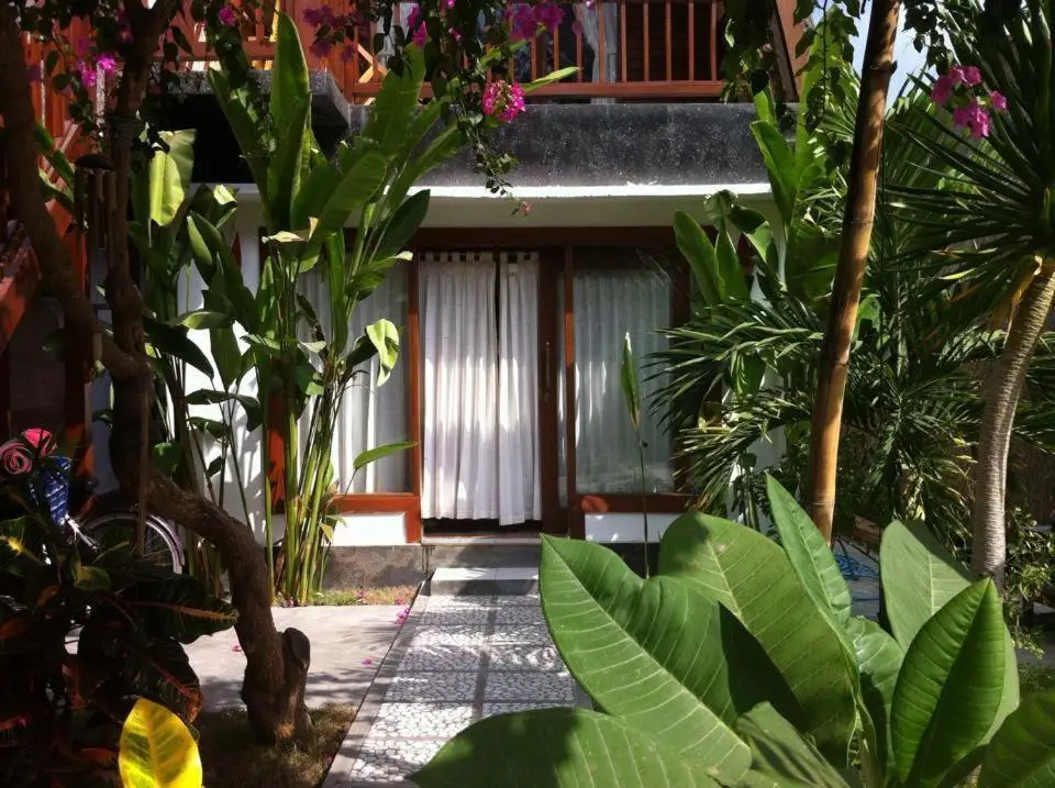 Гили Траванган: Rumah Cahaya