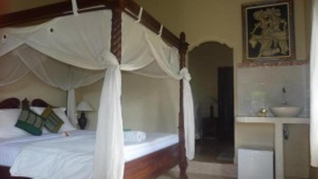 Пурвакерти: Coral Bay Bungalows Amed Bali