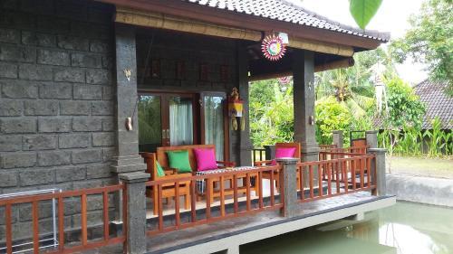 Селемадег: Natural 1 Bedroom lodge - Balian Beach