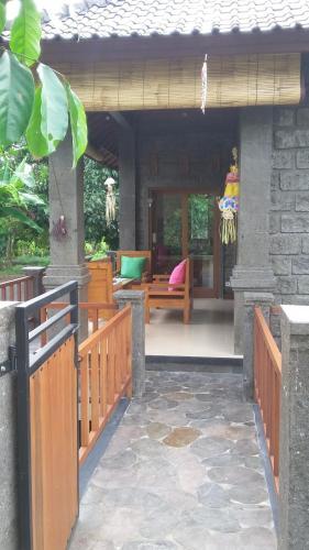 Селемадег: Natural 1 Bedroom lodge - Balian Beach