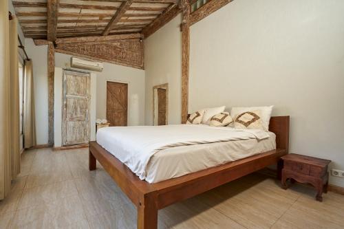 Пемутеран: Villa Coral