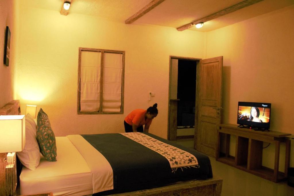 Пурвакерти: Adore guesthouse