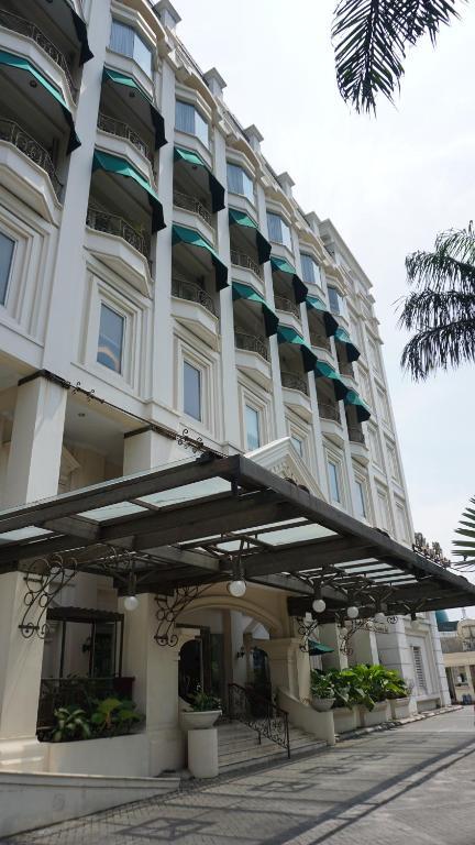 Джакарта: Roosseno Plaza Serviced Apartment