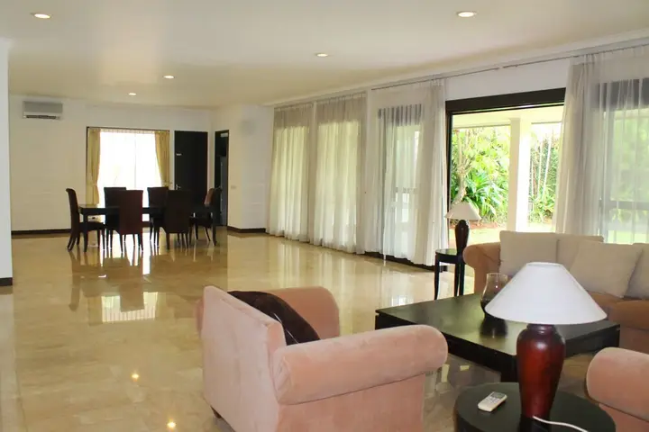 Джакарта: Siaga Raya Creative Villas