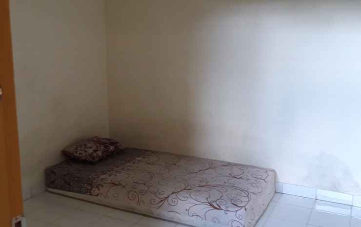 Депок: Janti Transit Room Syariah