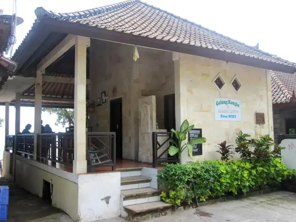 Пурвакерти: Galang Kangin Bungalows 2