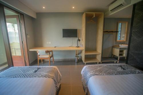 Пекату: Padang Padang Inn