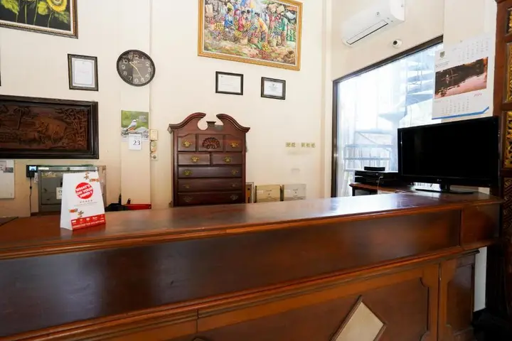 Проболинго: OYO 1430 Hotel Ratna Syariah