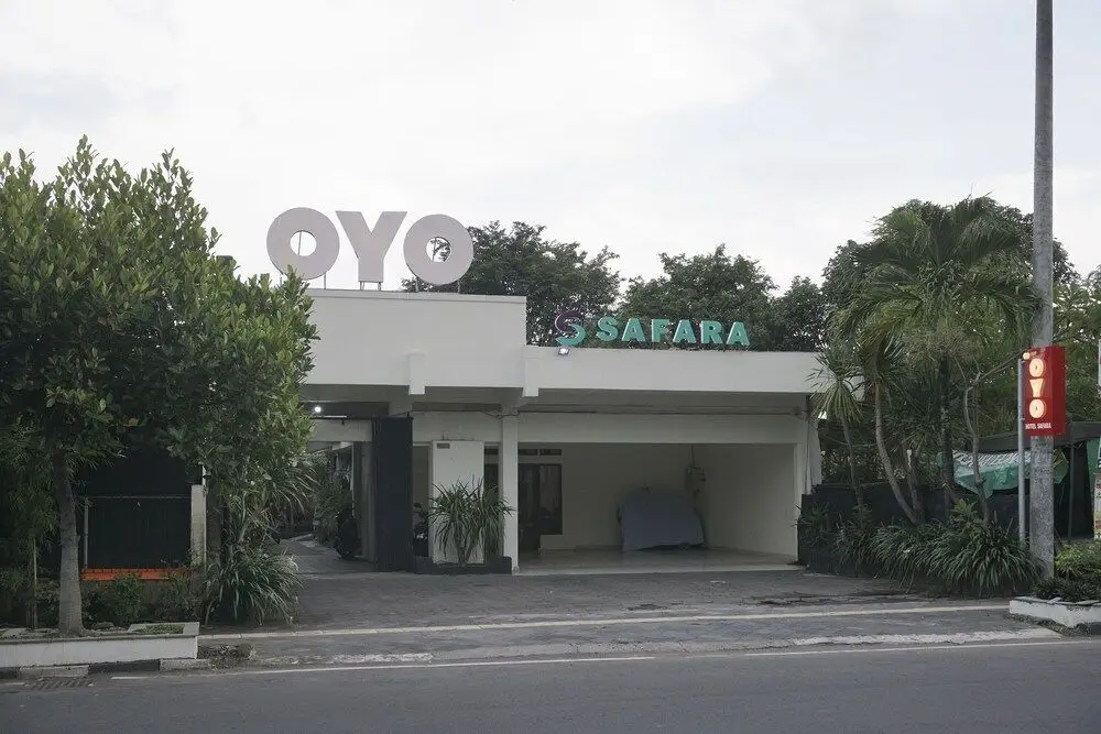 Джокьякарта: OYO 693 Hotel Safara