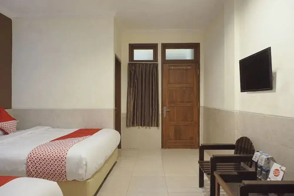 Джокьякарта: OYO 693 Hotel Safara