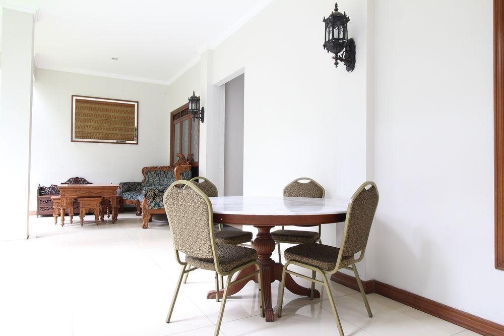 Джакарта: Airy Eco Kebon Jeruk Kelapa Dua Raya 5 Jakarta