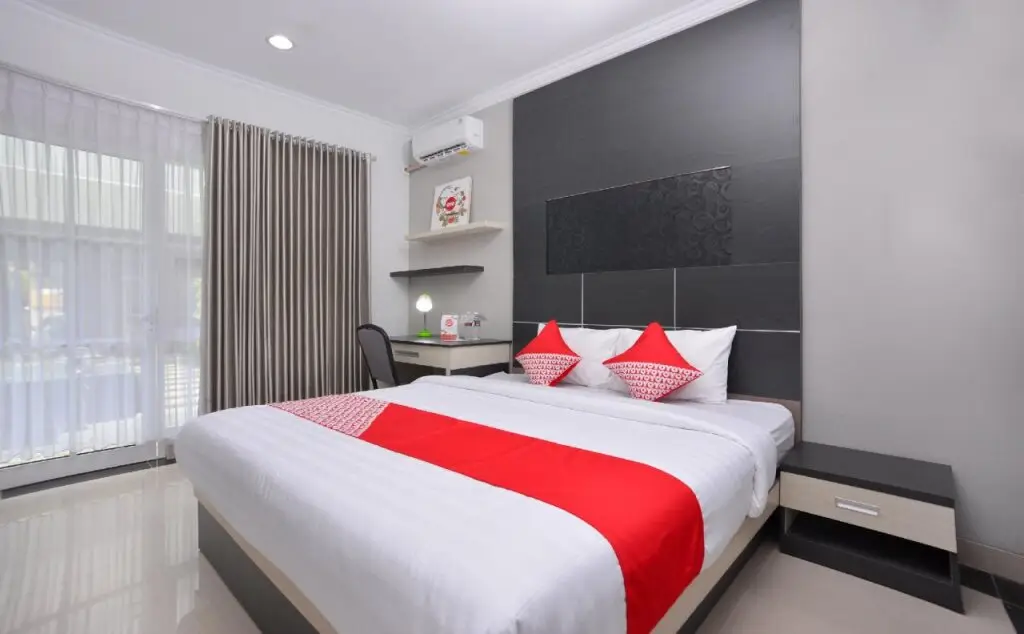 Депок: Royal Gejayan Homestay By OYO Rooms
