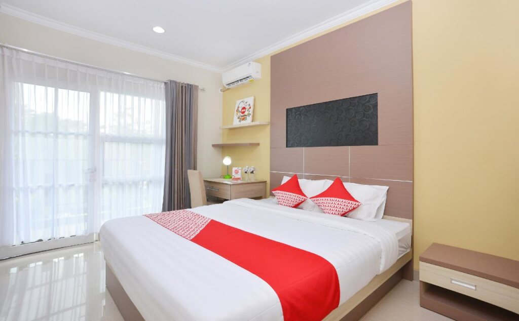 Депок: Royal Gejayan Homestay By OYO Rooms