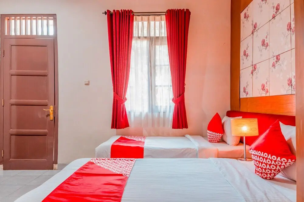 Богор: Graha Technopark Hotel by OYO Rooms