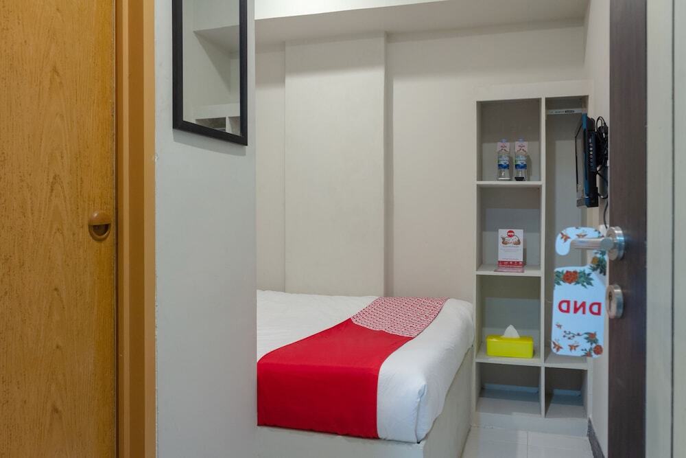 Джакарта: Kamar Keluarga Mahkota 8 By OYO Rooms