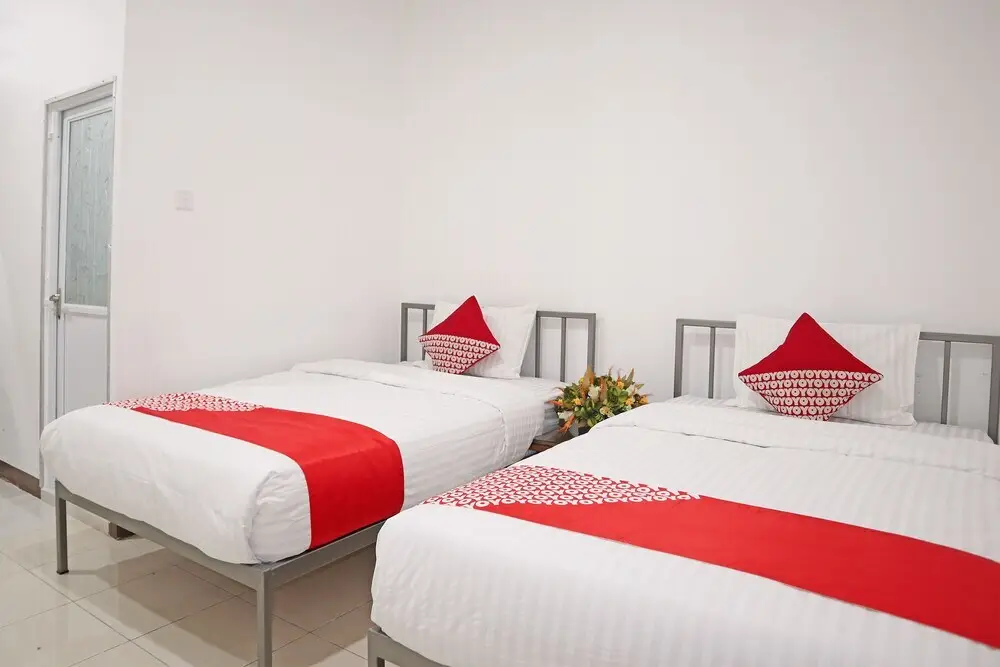 Паданг: Cendrawasih Homestay by OYO Rooms