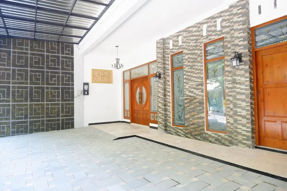 Суракарта: Ndalem Panularan by OYO Rooms