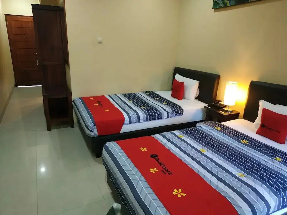Кута: The Legian 777 Guest House by RedDoorz