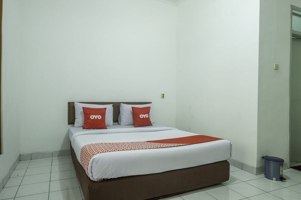 Бандунг: Pondok Kurnia by OYO Rooms